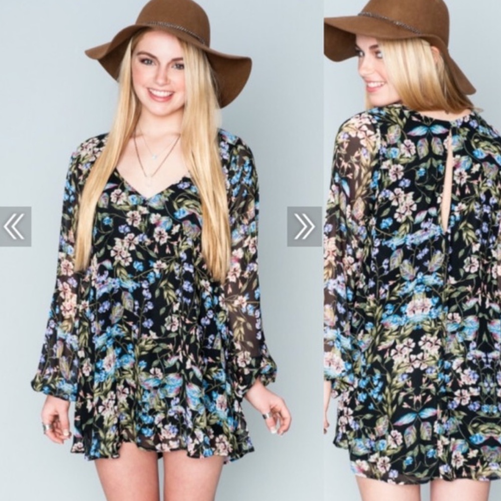Show Me Your MuMu Black Floral Donna Michelle Tunic VNeck Top Womens Small